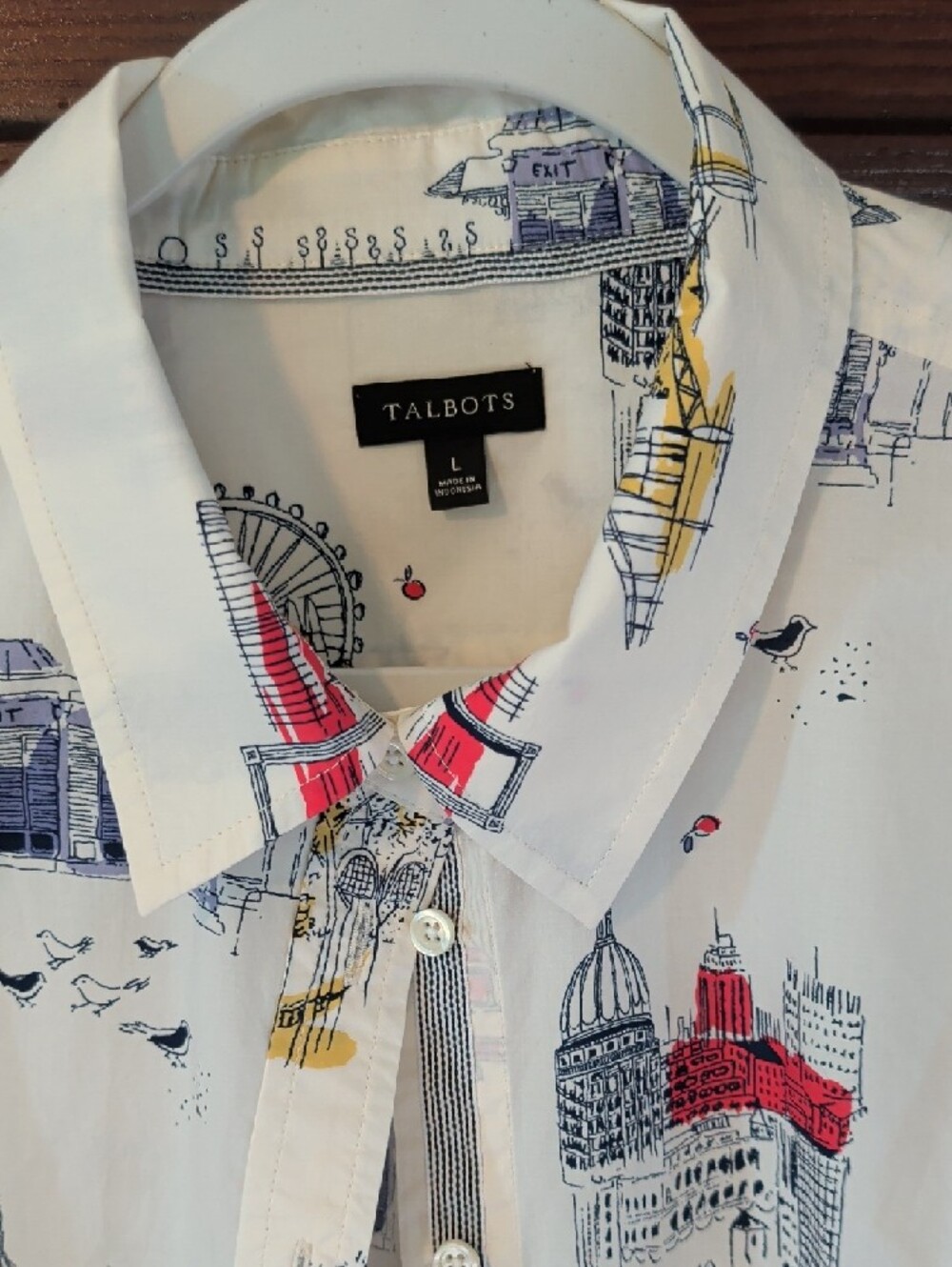 Anglophile Cream Cityscape Print Button-Up Shirt Big Ben London Eye Toile - Picture 3 of 15